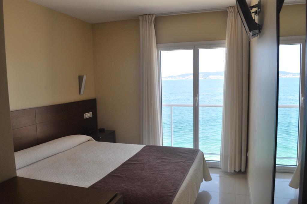 Hotel Restaurante Loureiro Bueu Zewnętrze zdjęcie